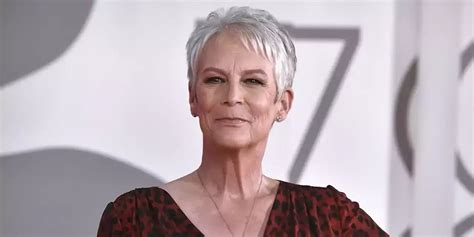 jamie lee boobs|Jamie Lee Curtis Was Embarrassed by Nude Scene in Trading。